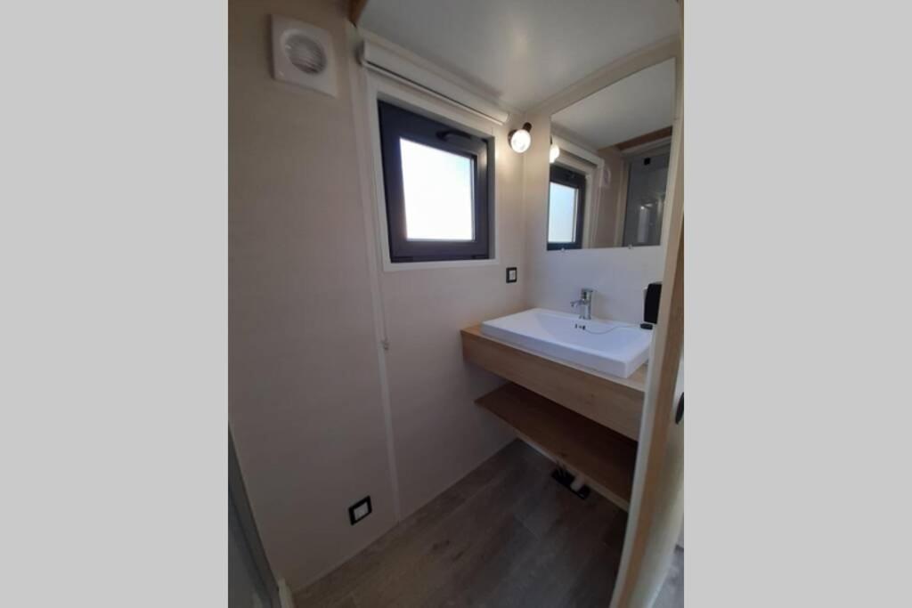 Maison Tiny House 2 Chambres Soulac A 500M Plage Soulac-sur-Mer Exterior foto